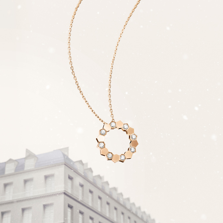 Discover Chaumet’s Holiday Magic