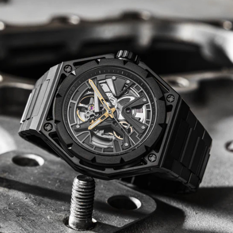 Bomberg Presents EDGE TECH 6D