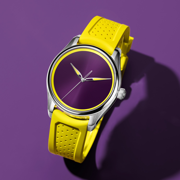 H. Moser & Cie. Introduces the Vibrant Pioneer Centre Seconds Sun Berry