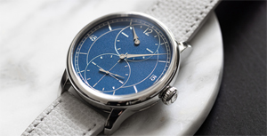 Introducing the Régulateur Gravé Bleu by Louis Erard